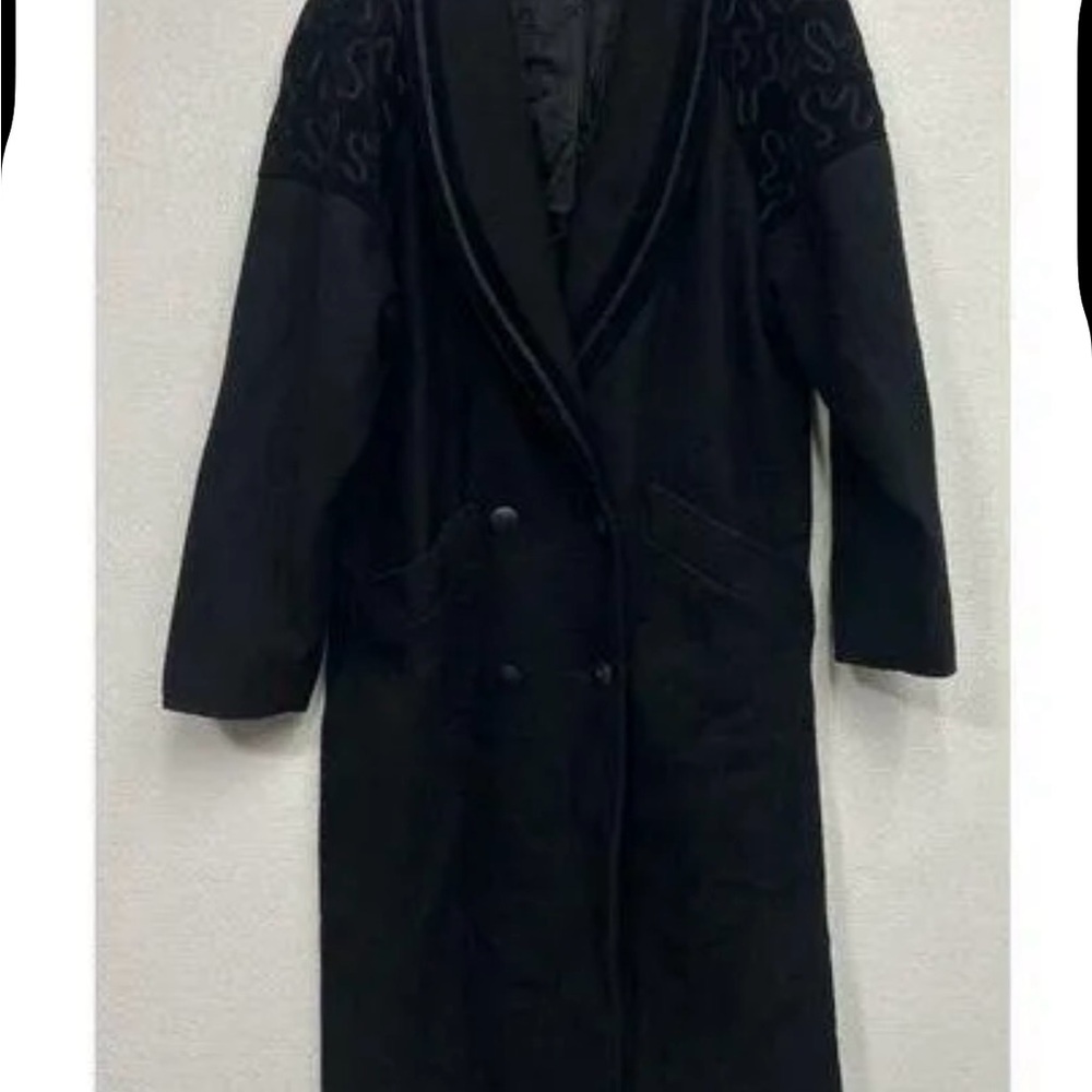 Elegant Black Double-Breasted Women's Trench Coat - Picture 2 of 10